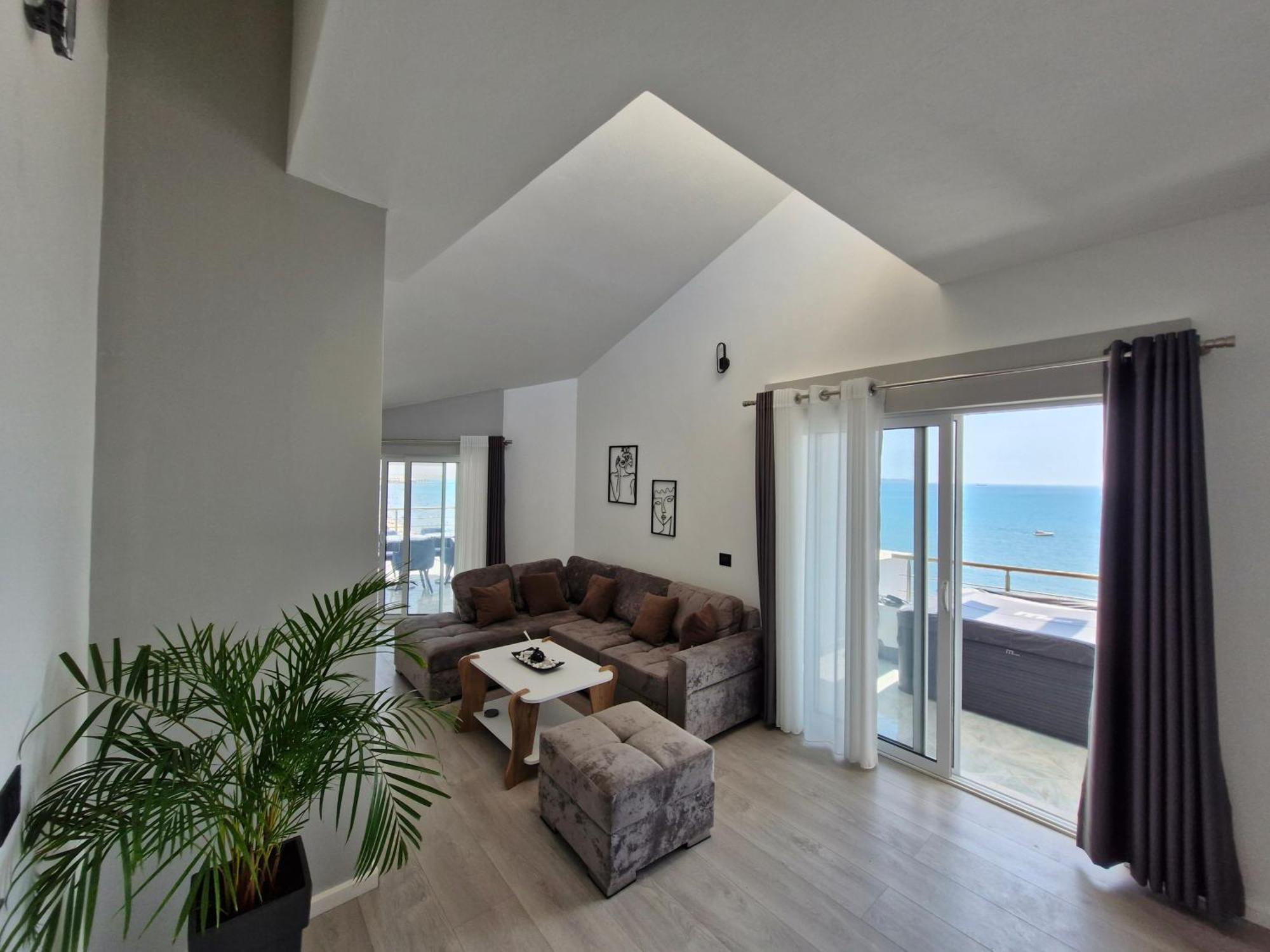 Luxury Penthouse Villa Драч Екстериор снимка