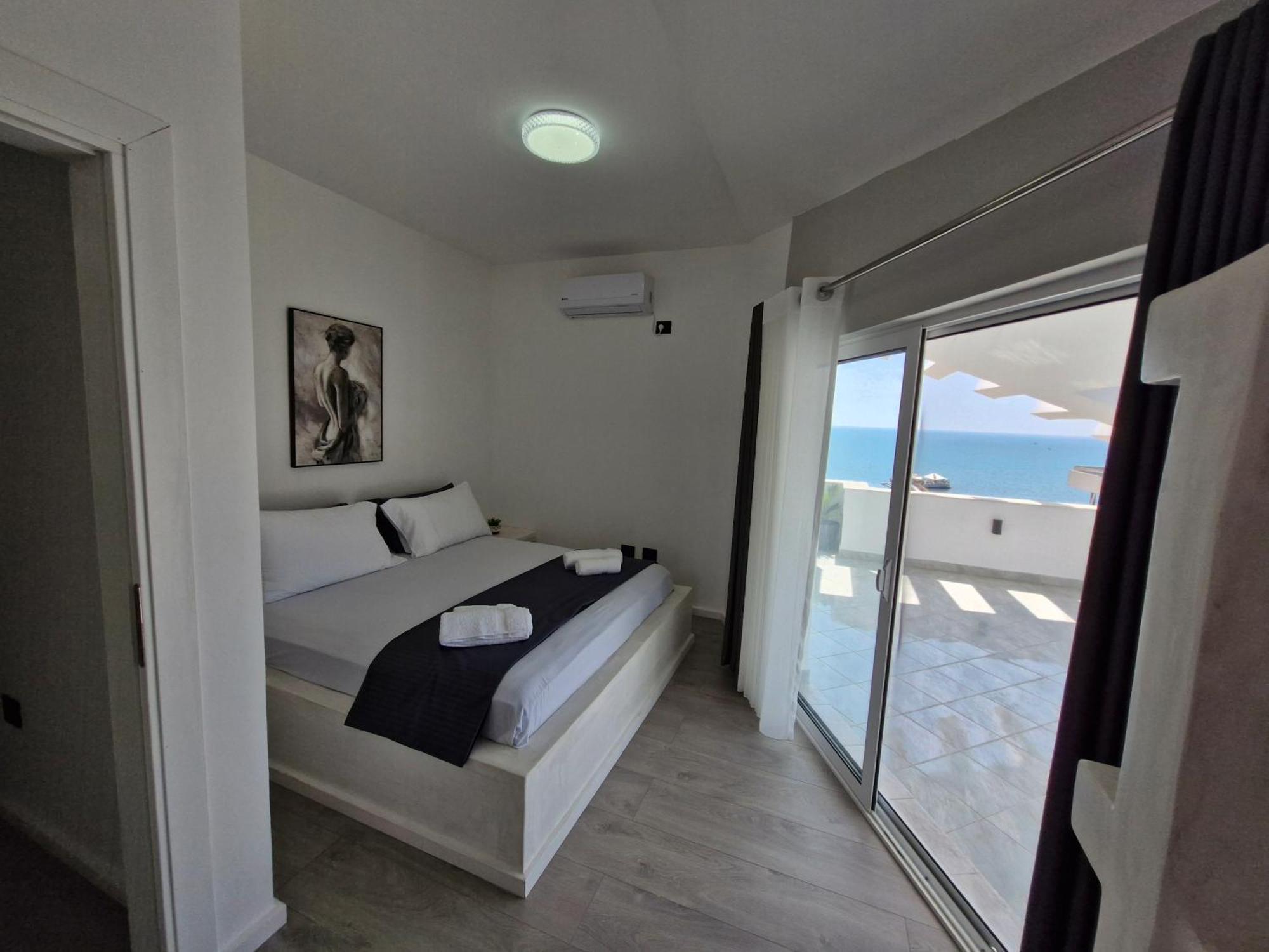 Luxury Penthouse Villa Драч Екстериор снимка